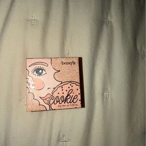 Benefit Cookie Highlighter - Pink and Gold